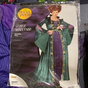 Winnie Sanderson Costume and Wig
